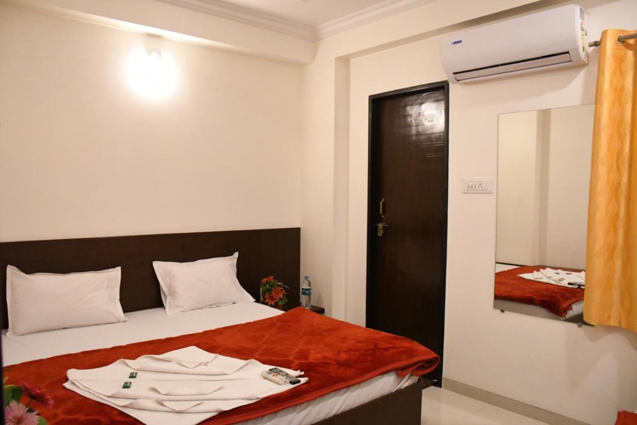 Hotel Sai Shatabdi Shirdi Exterior foto