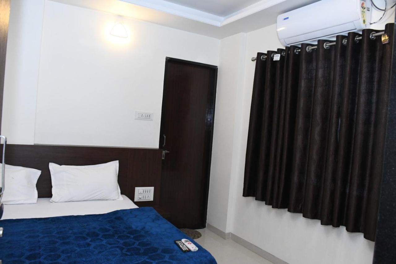 Hotel Sai Shatabdi Shirdi Exterior foto