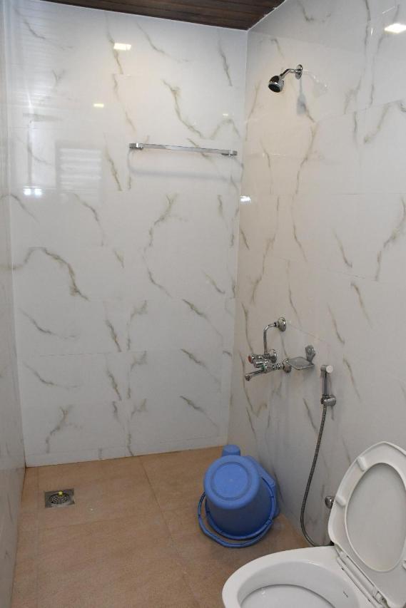 Hotel Sai Shatabdi Shirdi Habitación foto